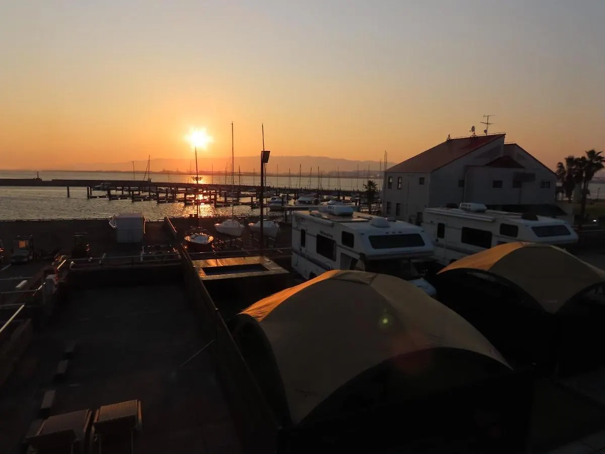 Hotel Osaka Hokko Marina Hull Japón