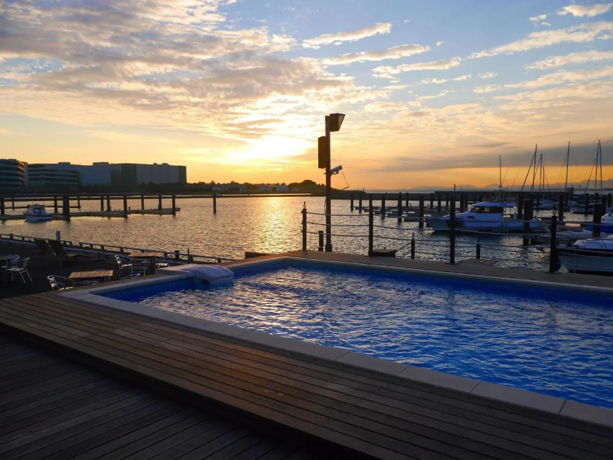 Hotel Osaka Hokko Marina Hull