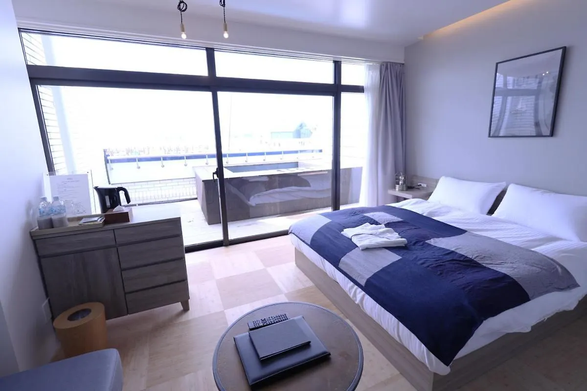Hotel Osaka Hokko Marina Hull