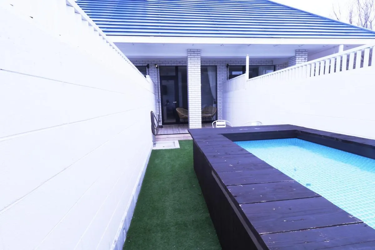 Hotel Osaka Hokko Marina Hull